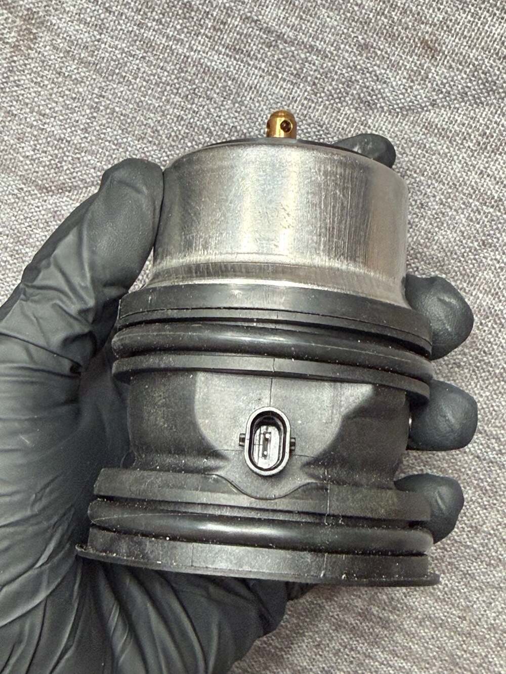 INA OEM Engine Coolant Thermostat 94810603401 for Porsche Cayenne Panamera Macan